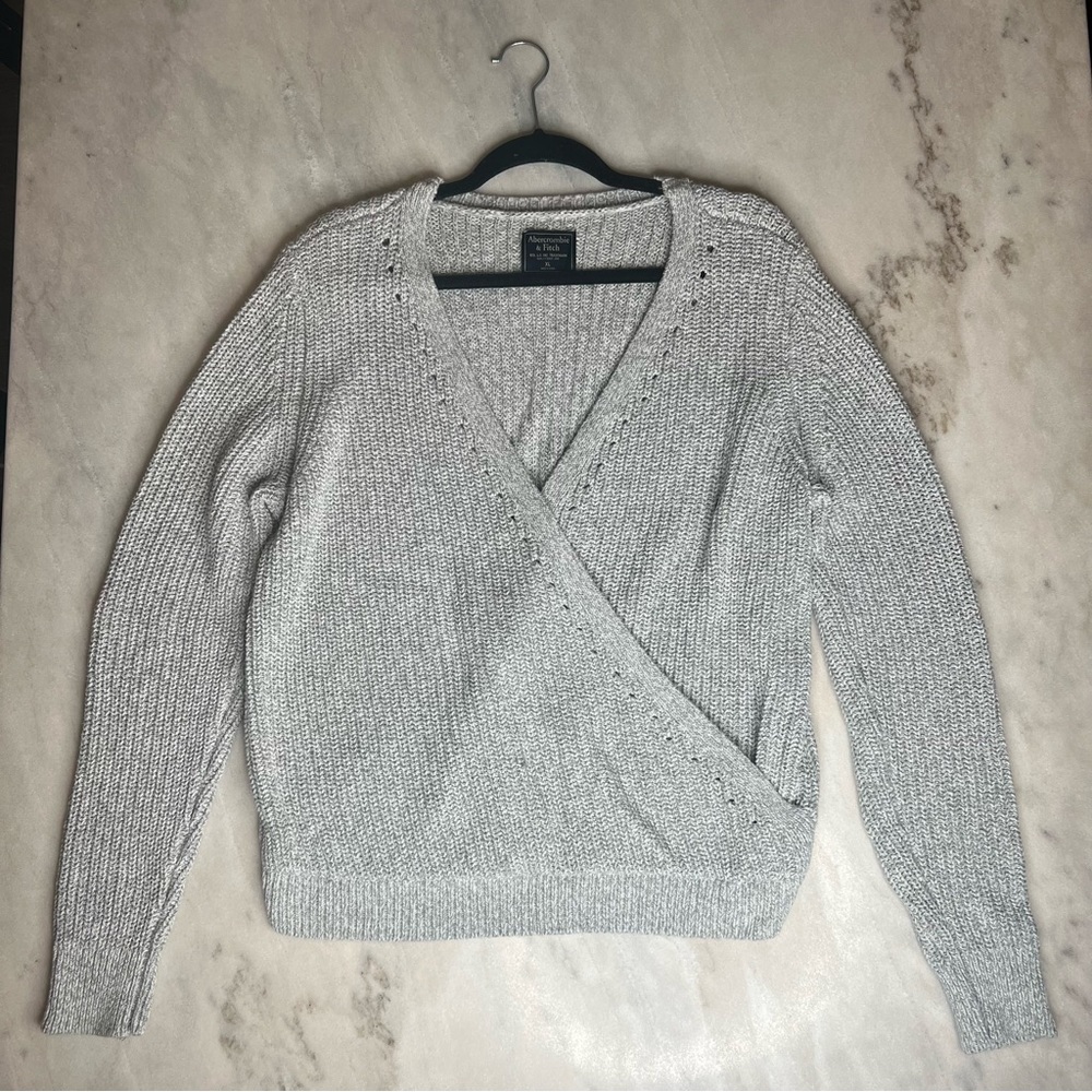 Abercrombie & Fitch Knitted Gray Crossover Sweater Size XL